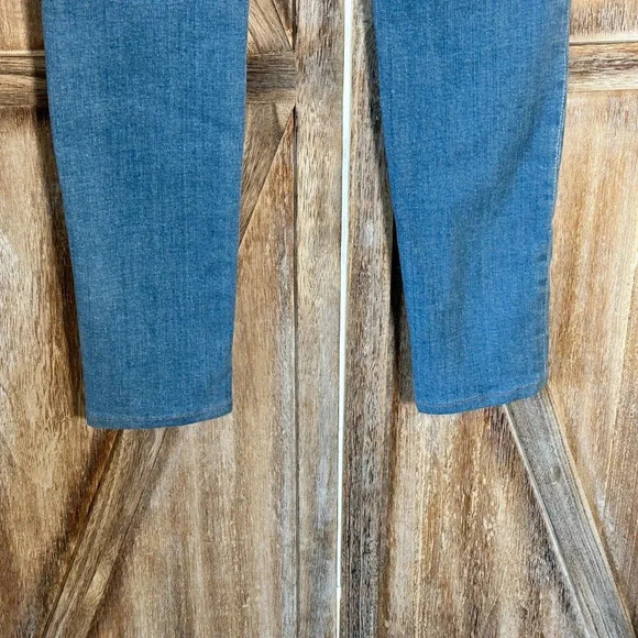 Frame Denim Le Skinny de Jeanne Skinny Jeans in Antibes - Picture 8 of 10